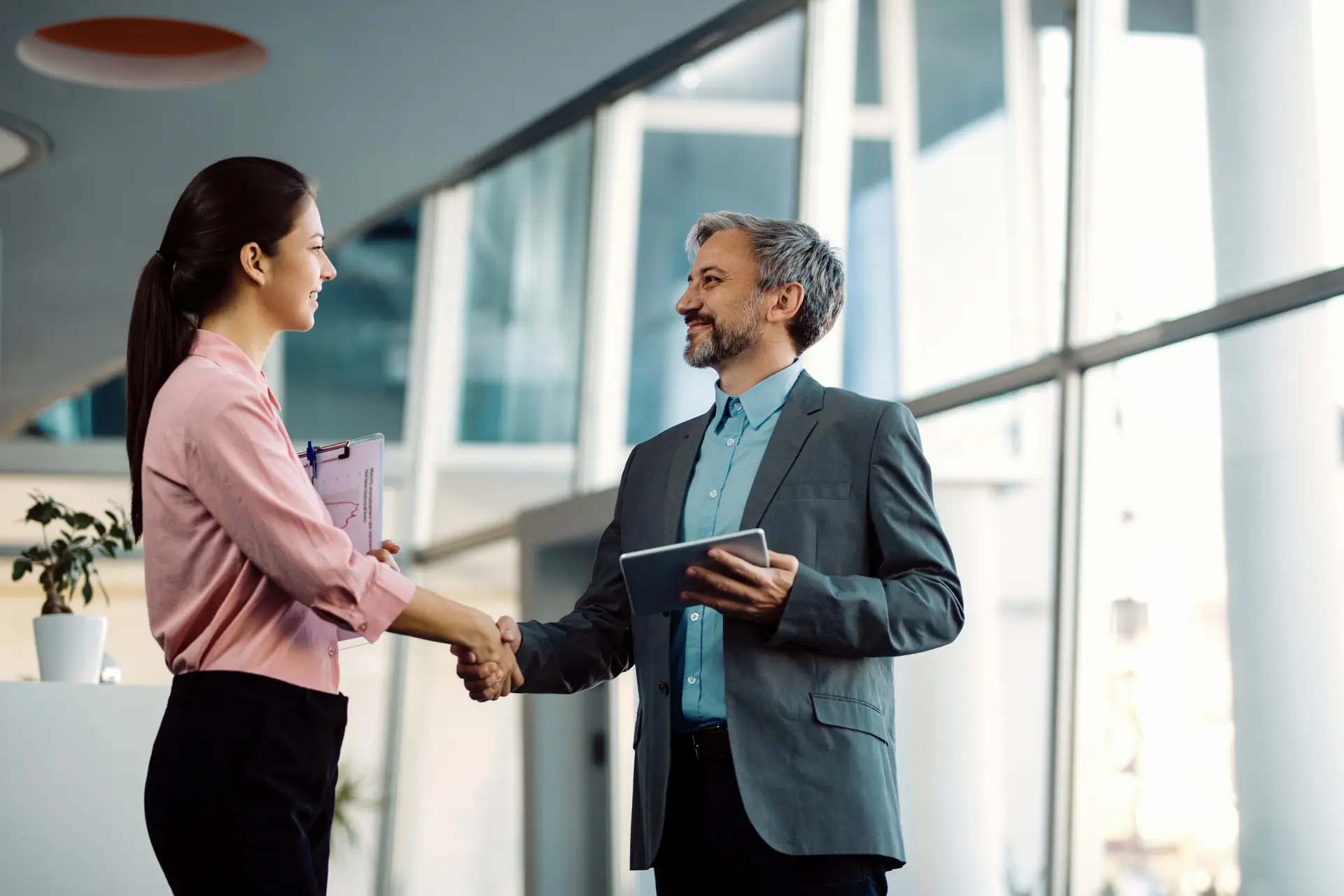 Physicians and clinical research professionals working together